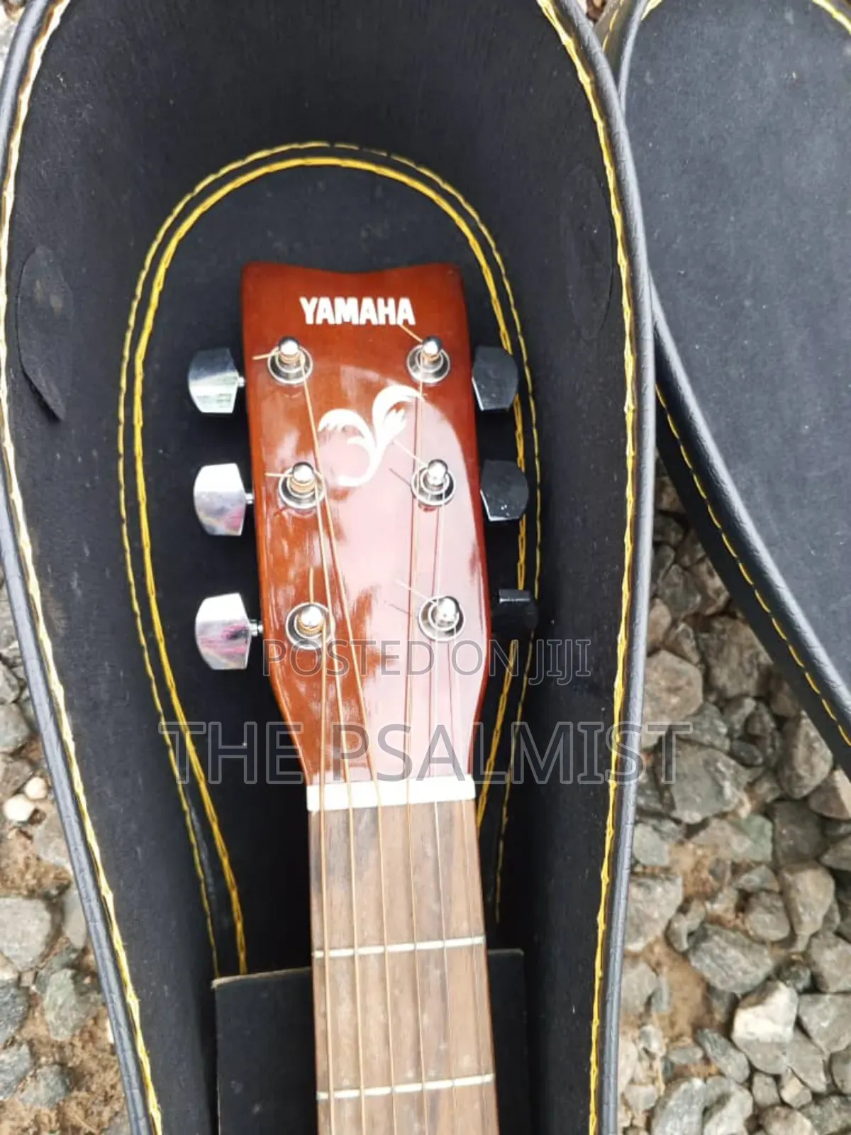 Yamaha F310 Original Acoustic Guitar With a Hard Case