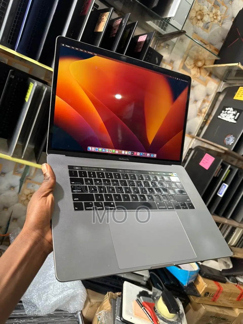 Laptop Apple MacBook Pro 2019 16GB Intel Core I9 SSD 512GB