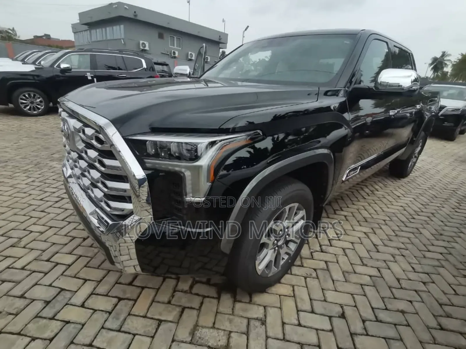Toyota Tundra Platinum CrewMax 6.5' Bed 2024 Black
