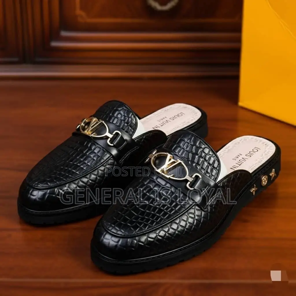 Louis Vuitton Black Leather Halfshoe