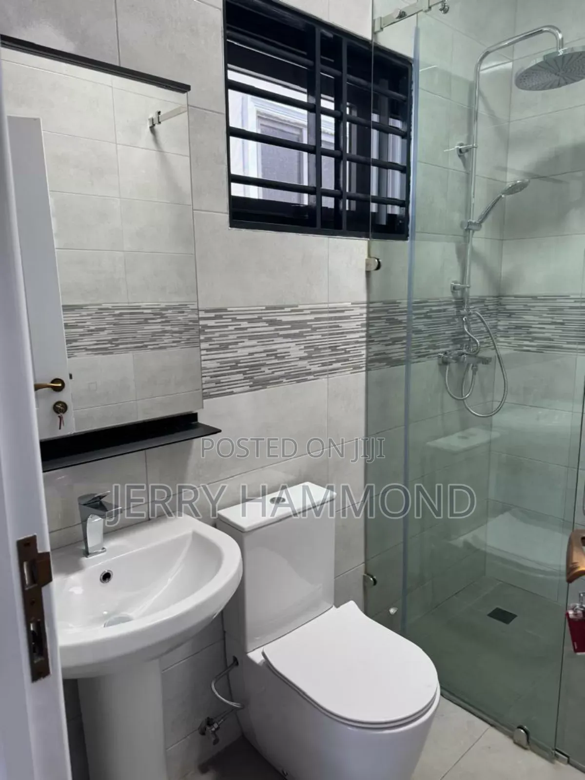 3bdrm House in East Airport, Tseaddo for rent