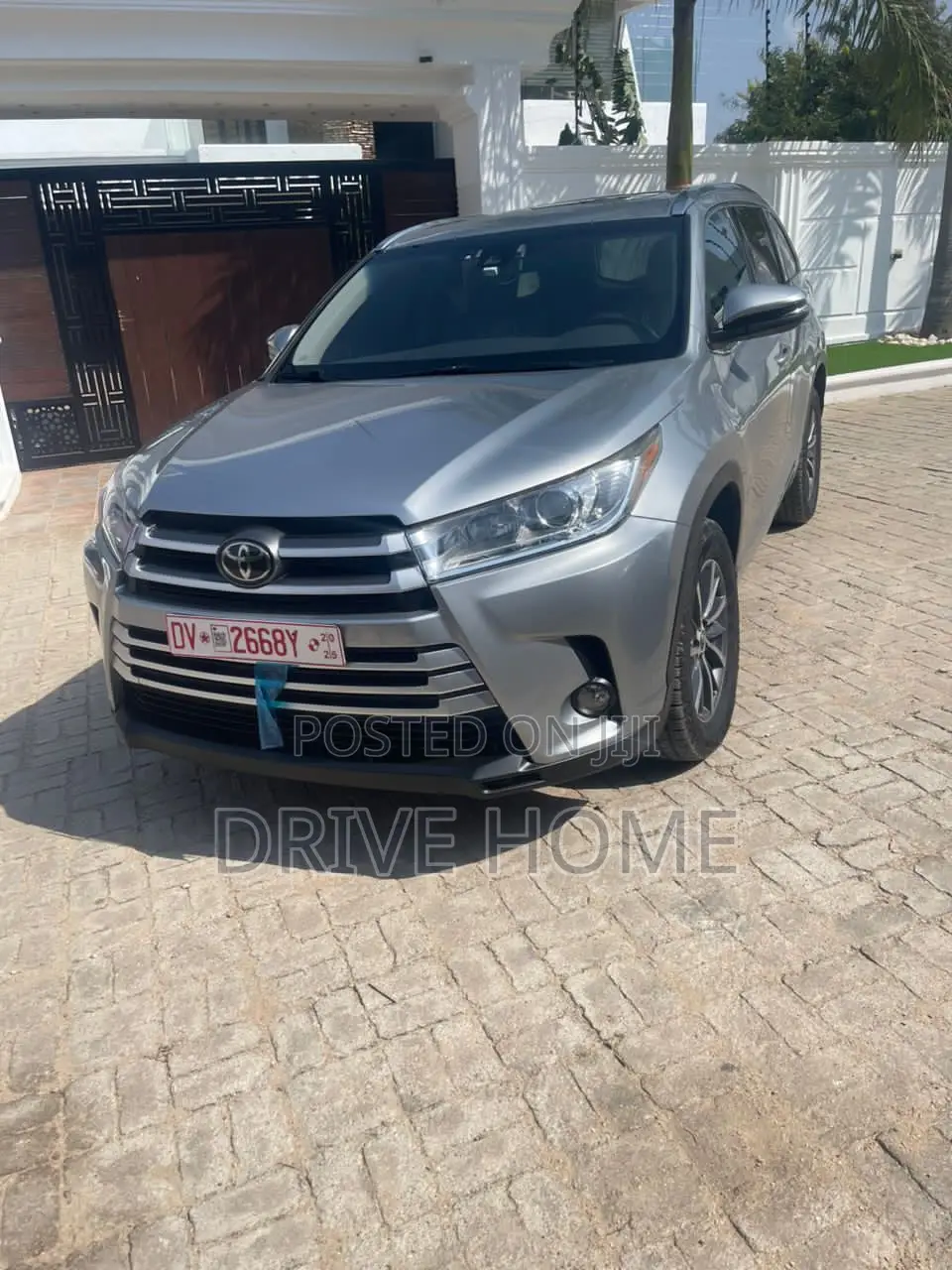 Toyota Highlander SE 4x2 V6 (3.5L 6cyl 8A) 2018 Silver