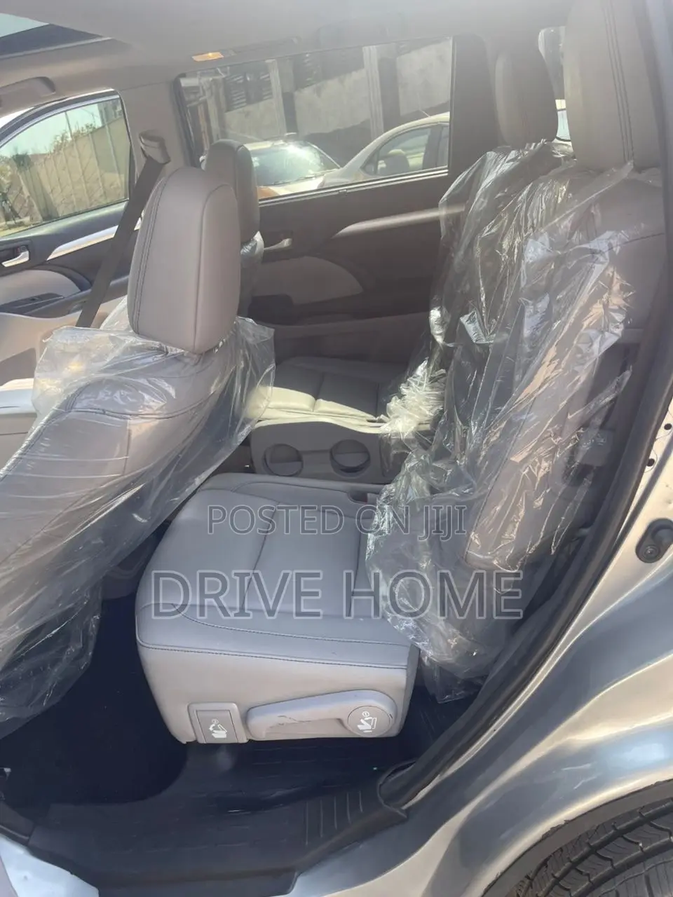 Toyota Highlander SE 4x2 V6 (3.5L 6cyl 8A) 2018 Silver