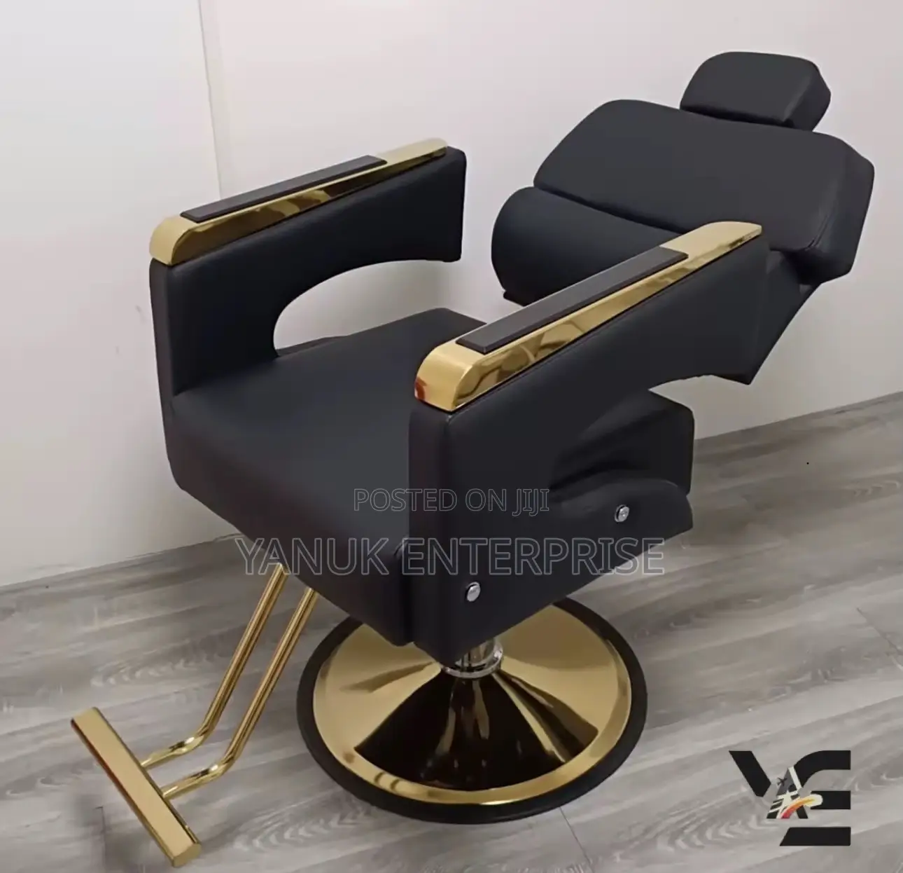 Adjustable Salon Chair