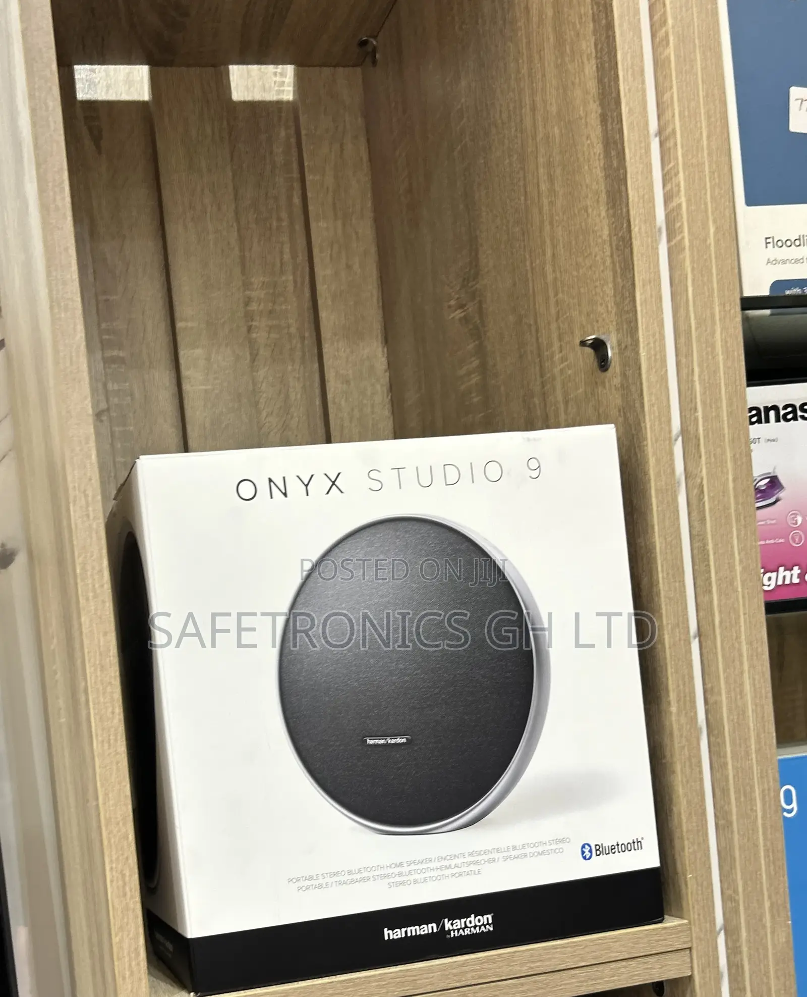 Just Purchase Electric Onyx Studio Nine Harman Kardon Speaker