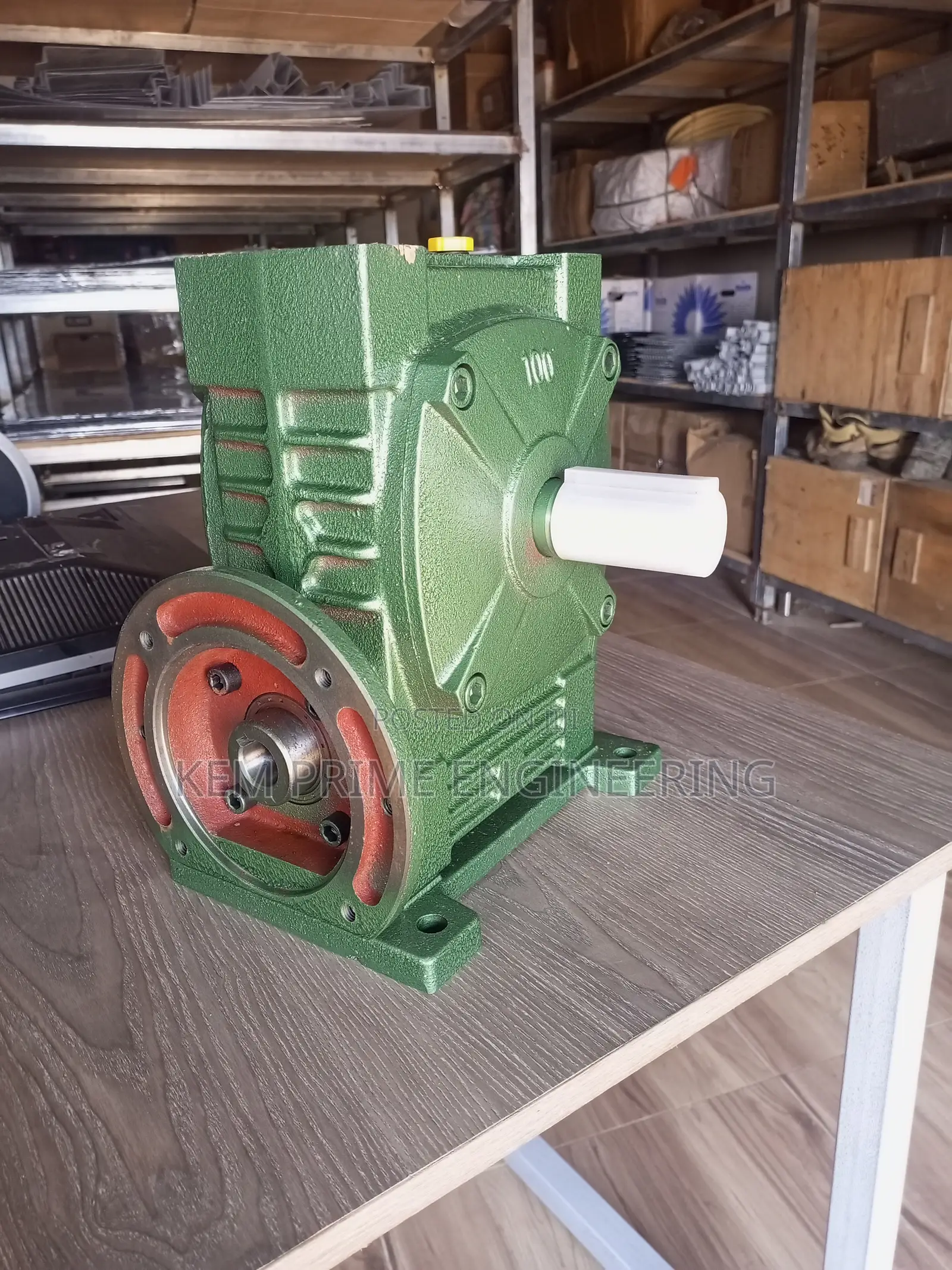 Worn Gear Box/Speed Reducer