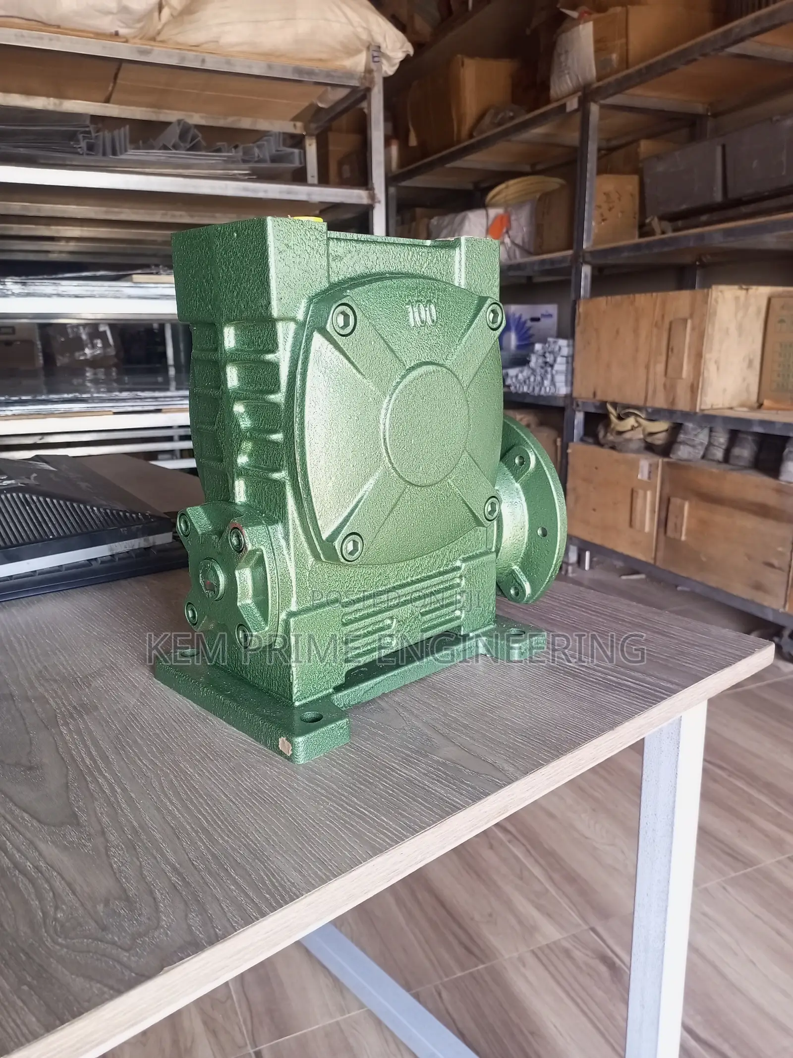 Worn Gear Box/Speed Reducer