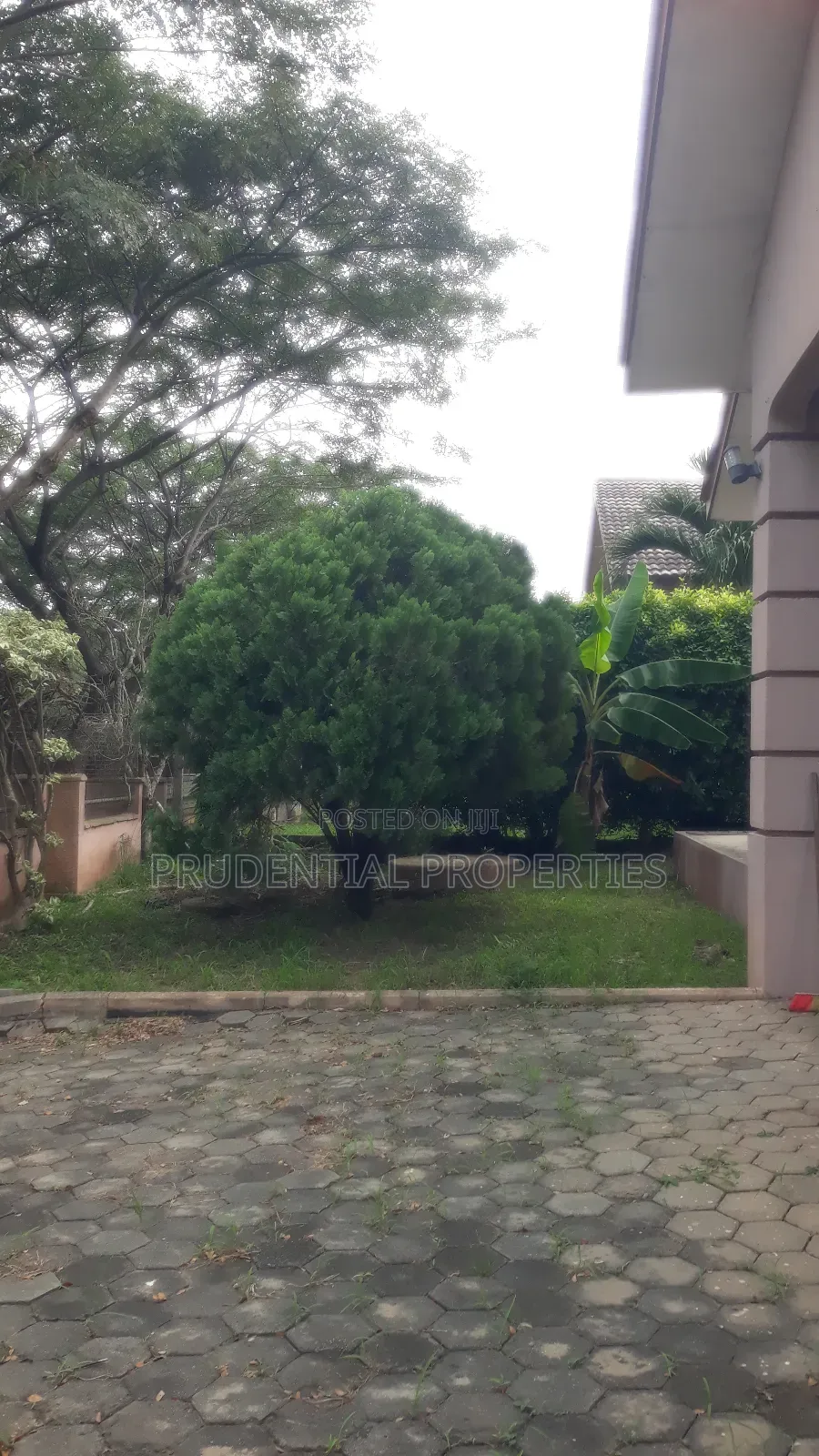 3bdrm House in Kwabenya for sale