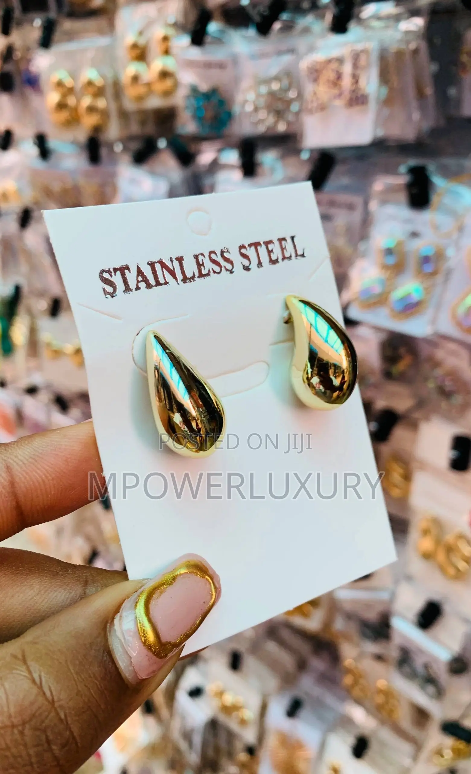 Cutie Earrings