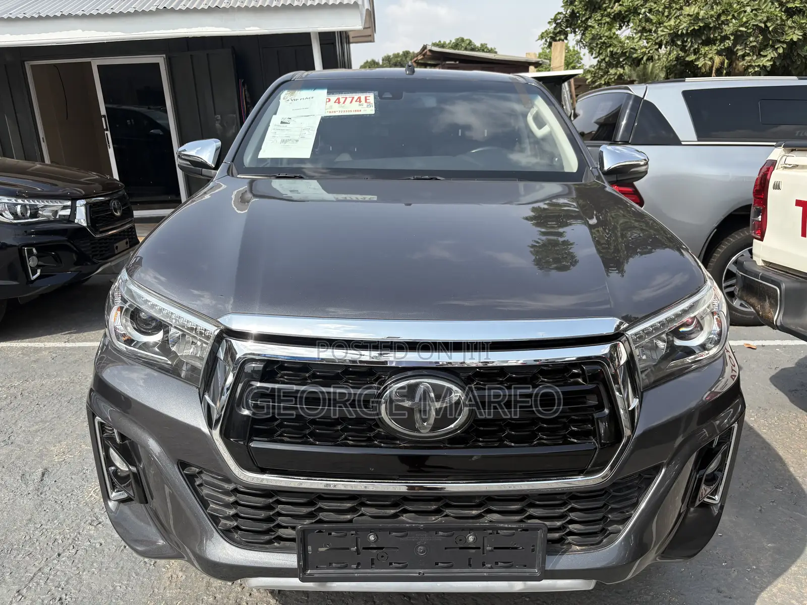 Toyota Hilux 2021 Black
