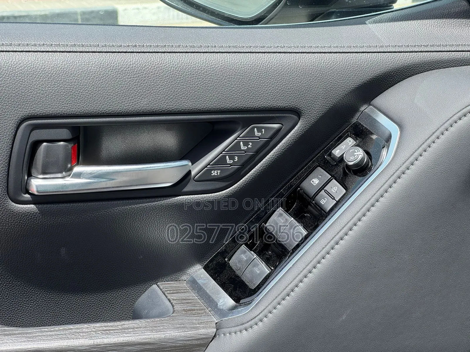 New Toyota Land Cruiser LC300 2025 Black
