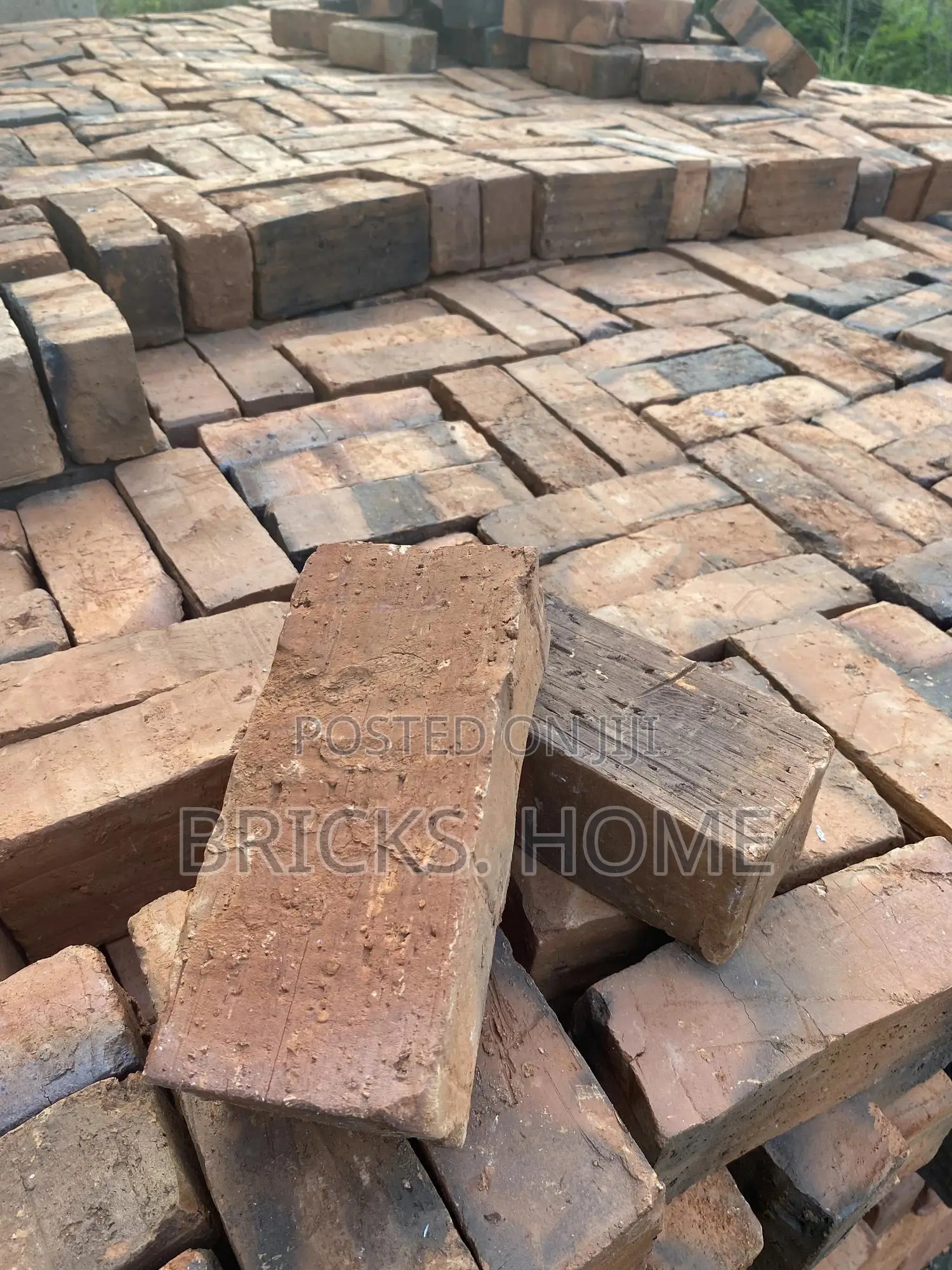 Solid No Holes Bricks for Pavement and Biogas