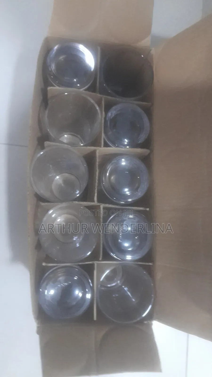 10 Pieces of Glass in a Box