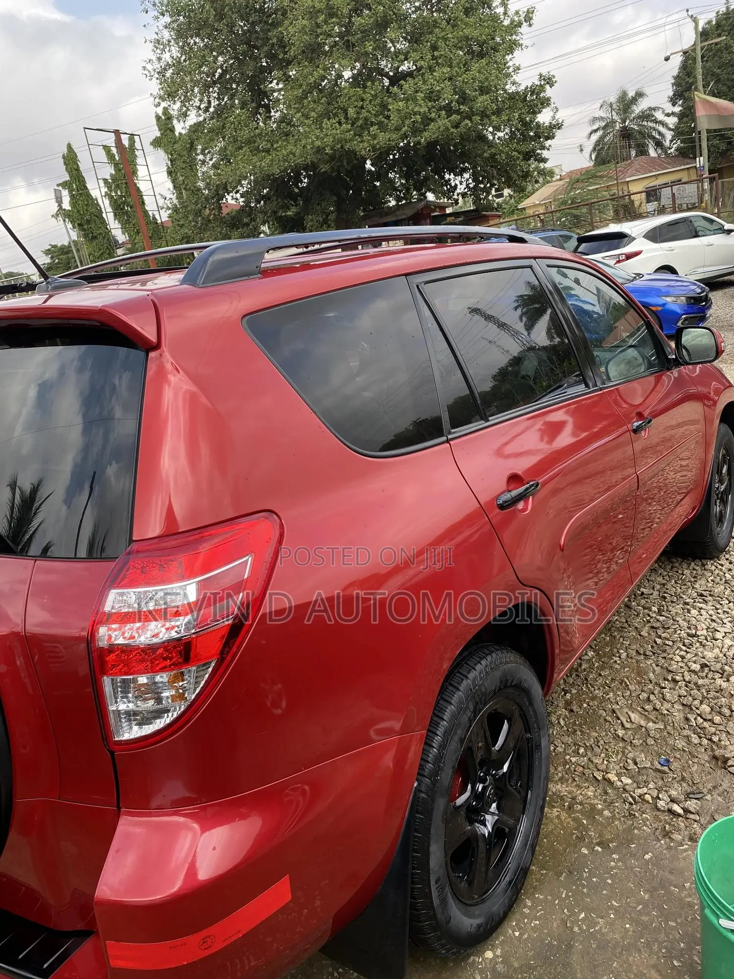 Toyota RAV4 2.5 2012 Red