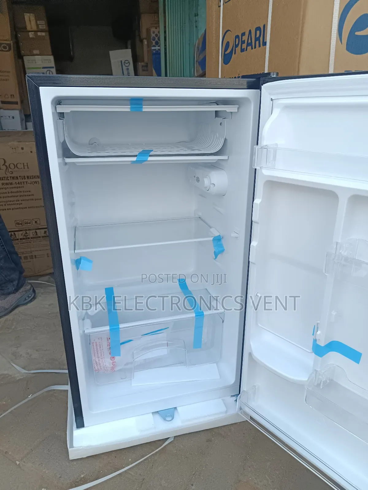 Rainbow 89literr Single Door Table Top Fridge