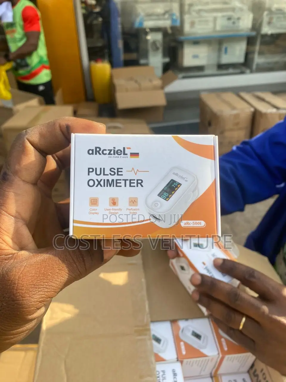 Arcziel Pulse Oximeter White