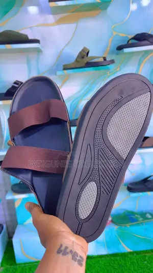 Men’S Casual Slippers – Strong Neat