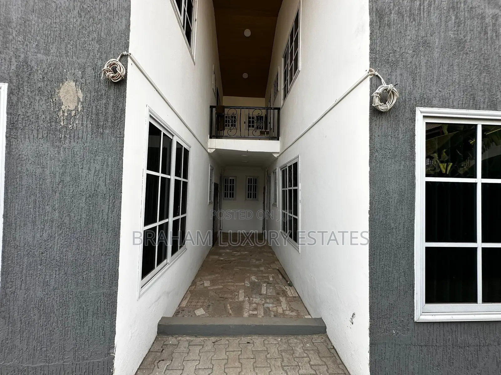 3bdrm Apartment in Braham Luxury, Tseaddo for rent