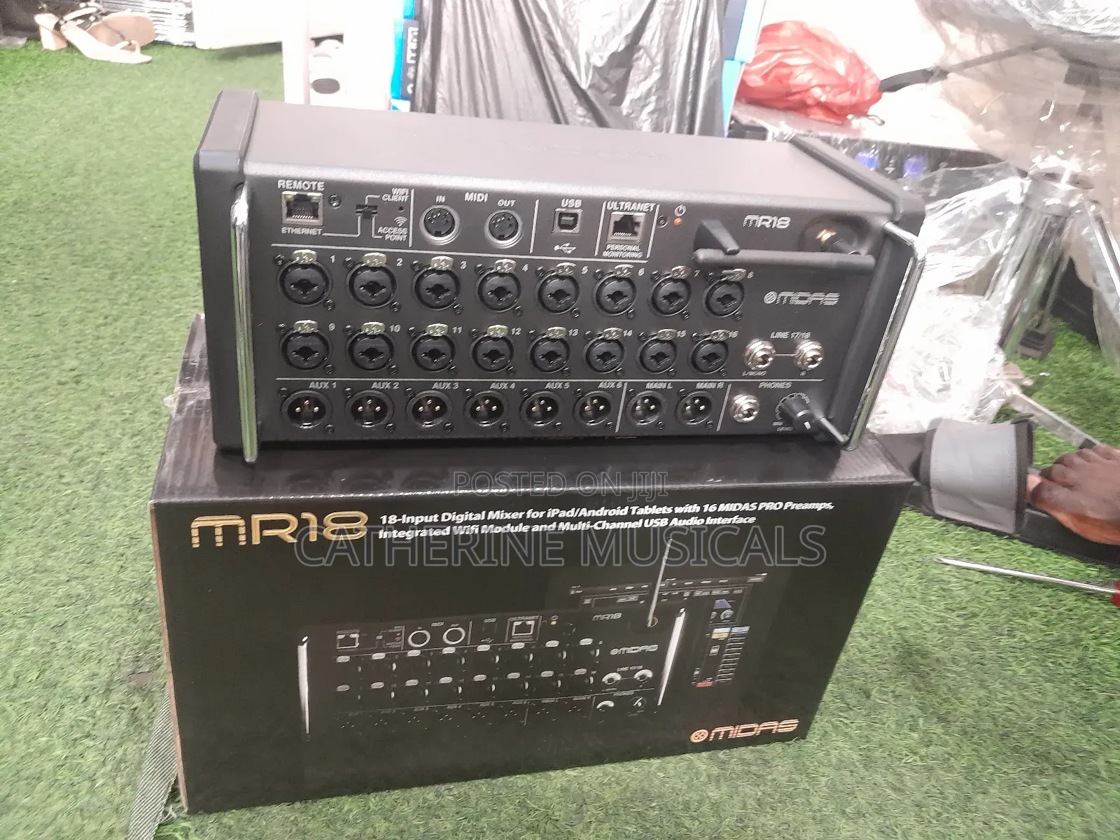 Midas 18 Channel Mixer Mr18