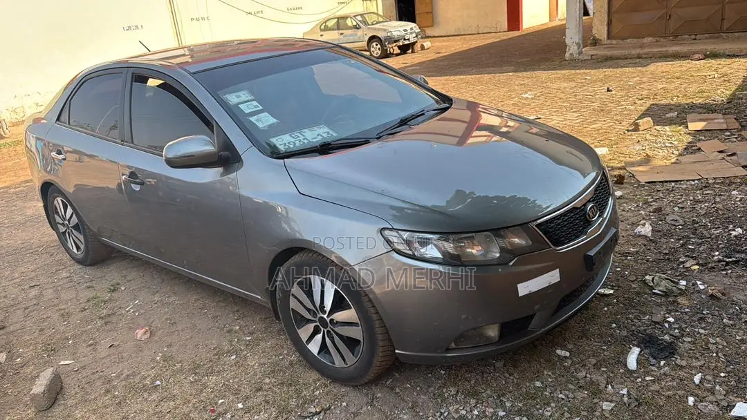 Kia Cerato 2012 Silver