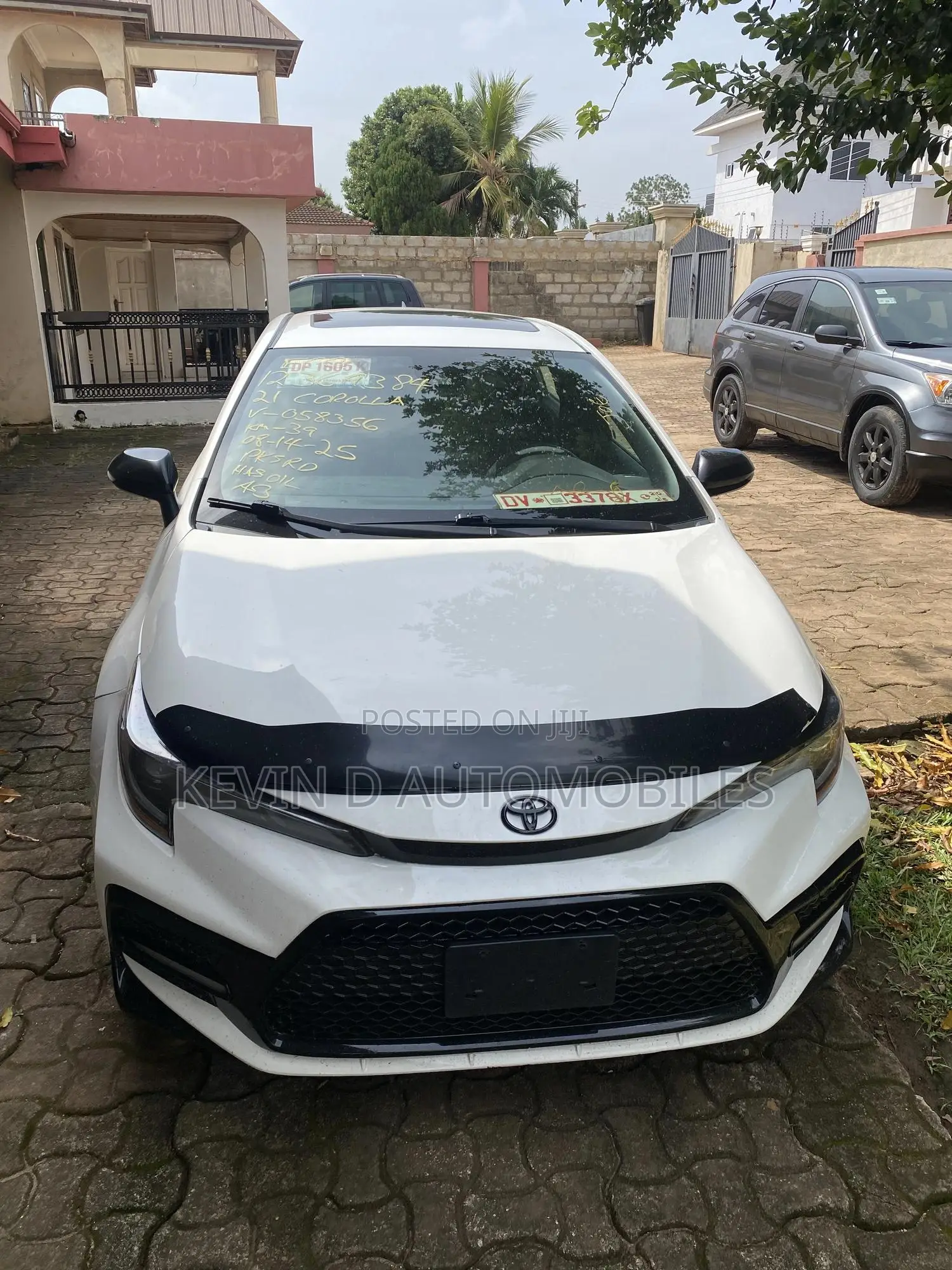 Toyota Corolla SE 2021 White
