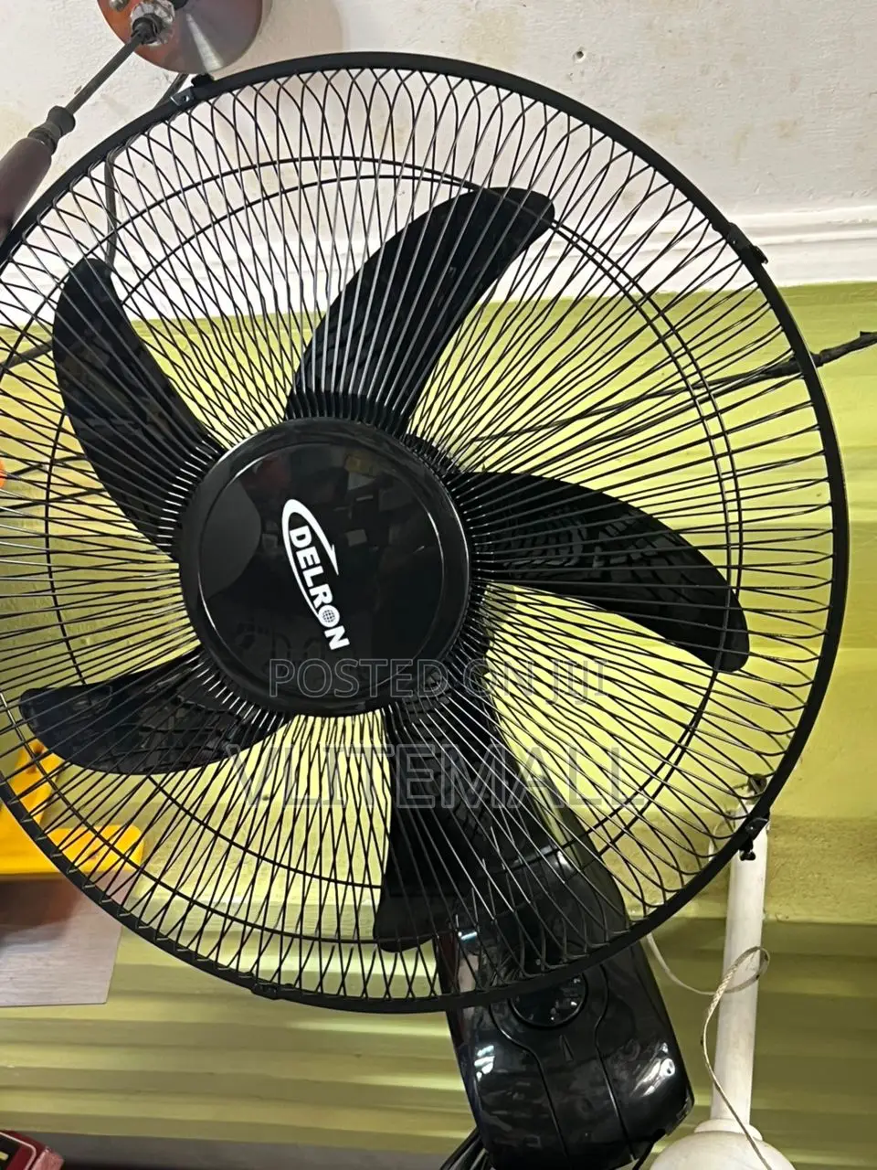 Delron 16" Wall Fan