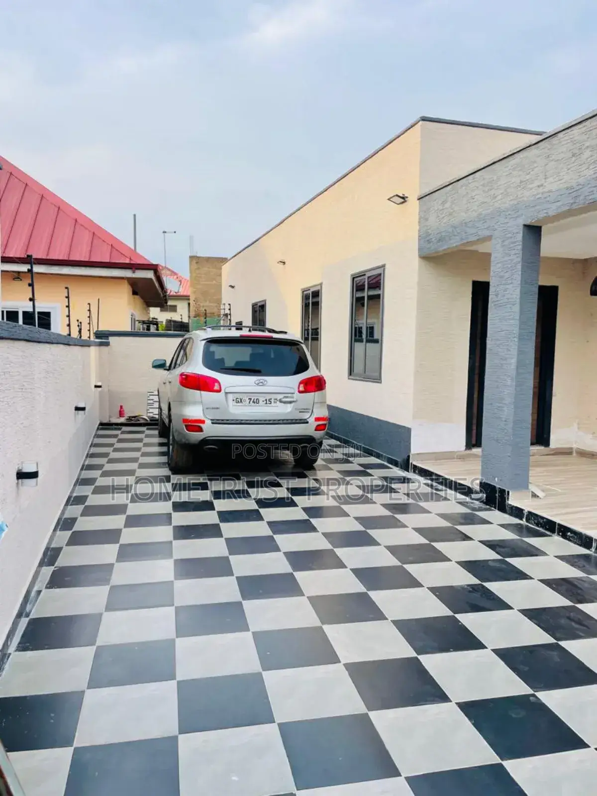 3bdrm Duplex in Hometrust Properties, Ablekuma for sale