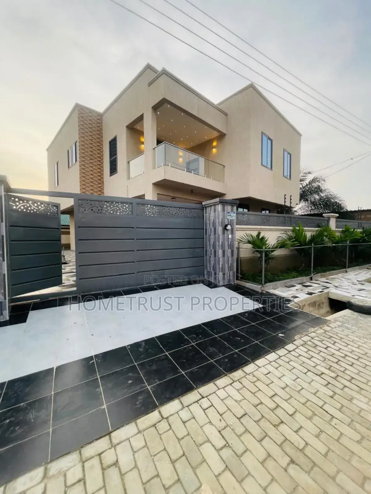 4bdrm House in Home Trust, Ablekuma for sale
