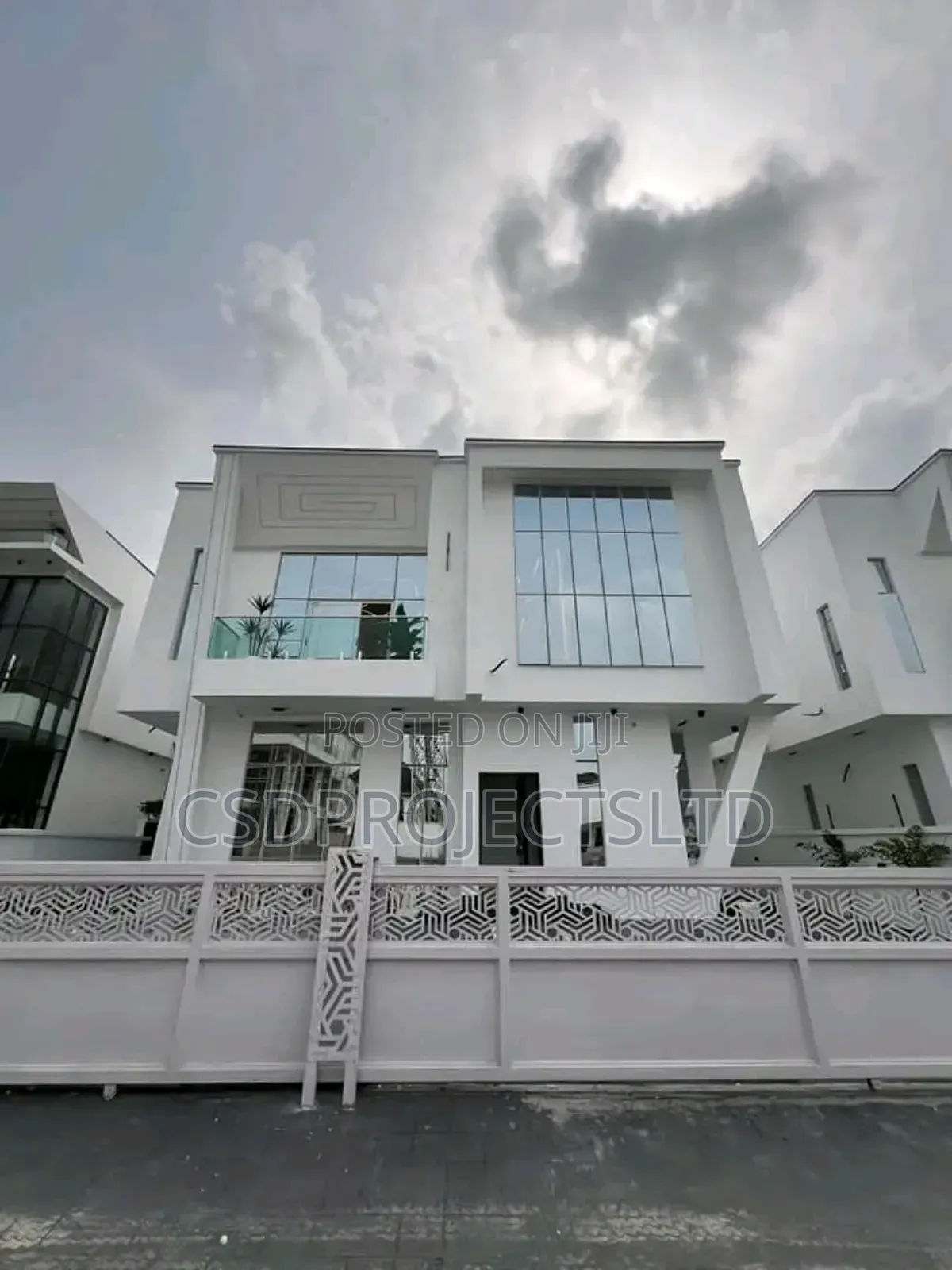 Building Contractor With Experience Mason Team