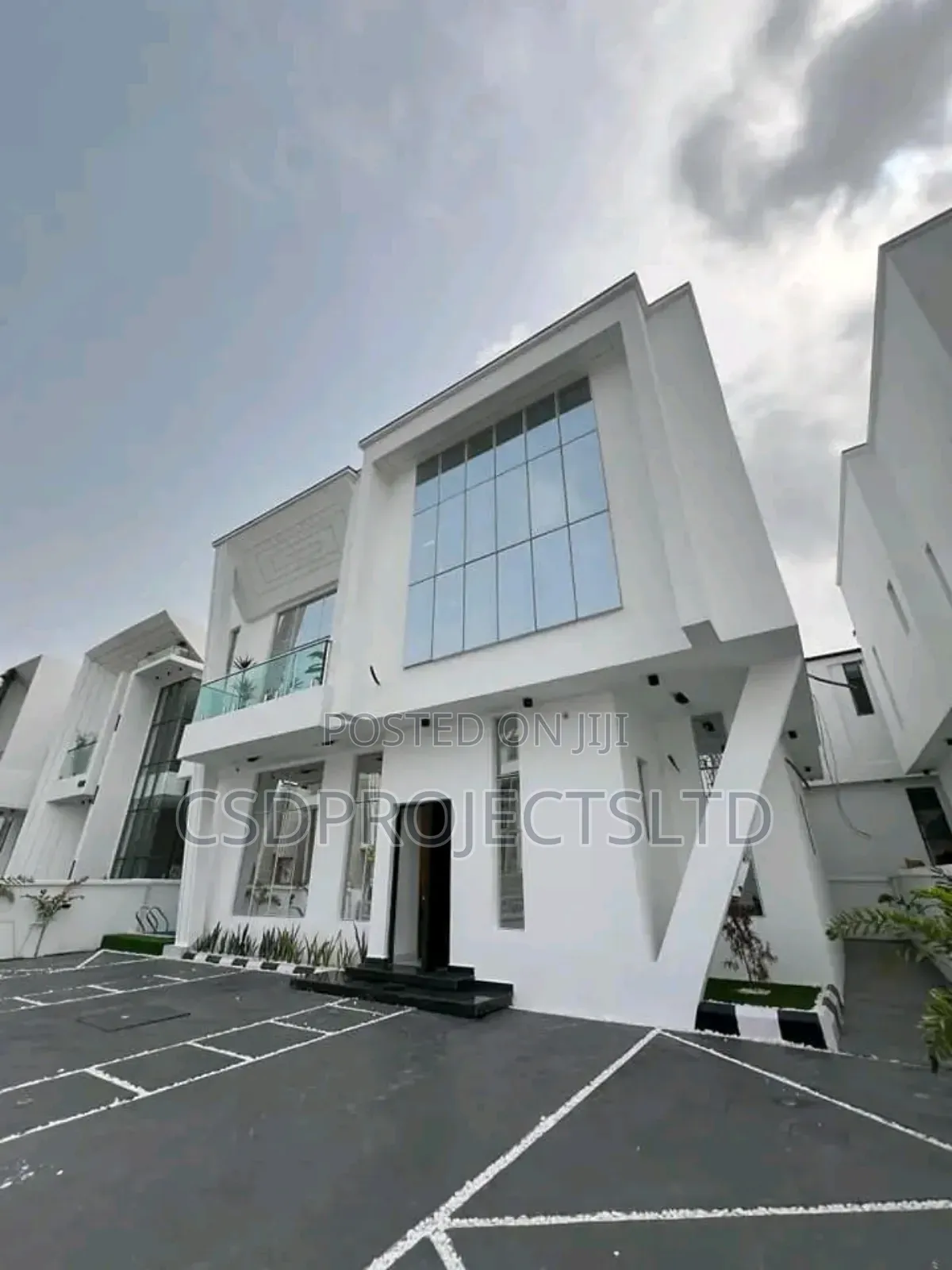 Building Contractor With Experience Mason Team