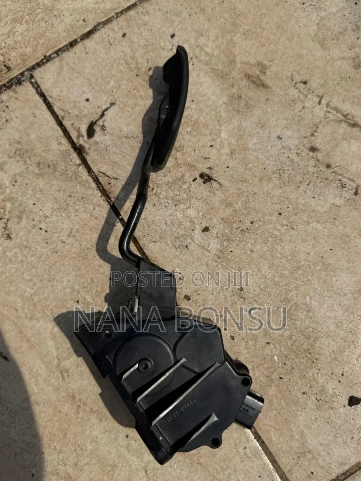 Toyota Voxy Acceleration Paddle