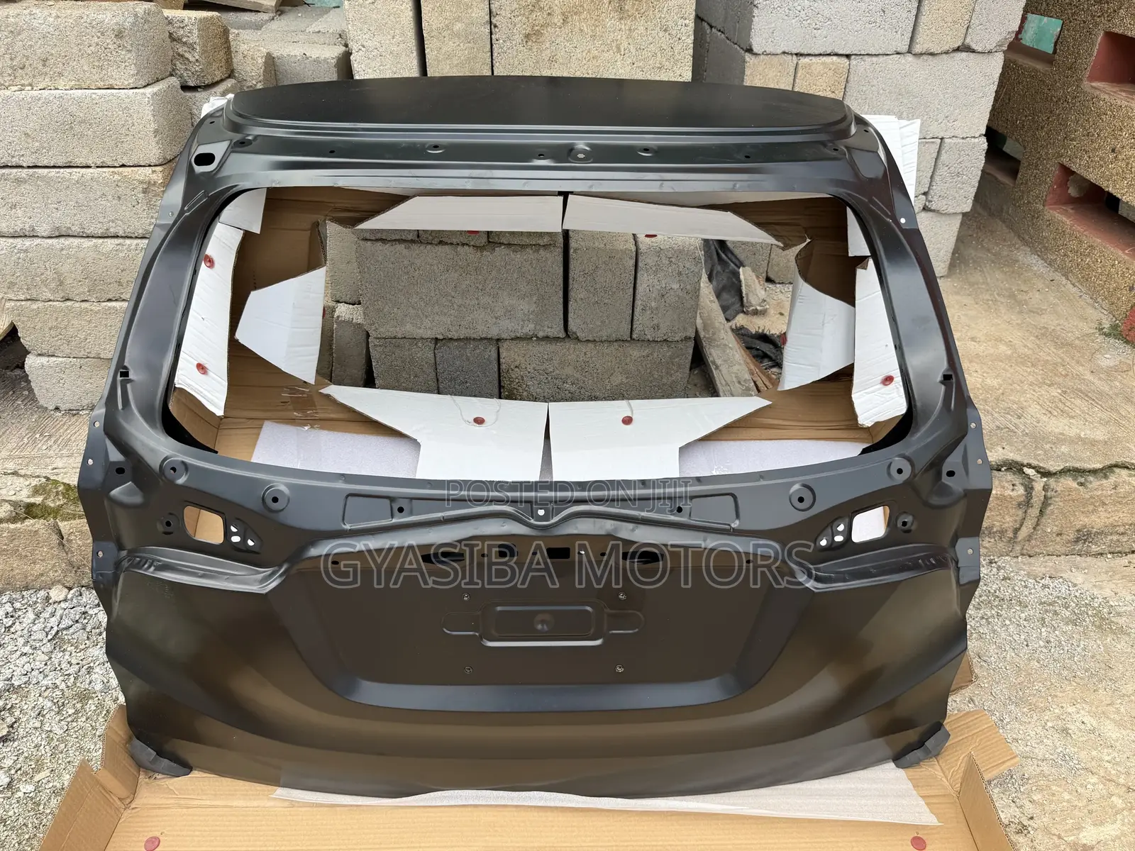 Hrv 2016 - 2022 Back Boot Brand New