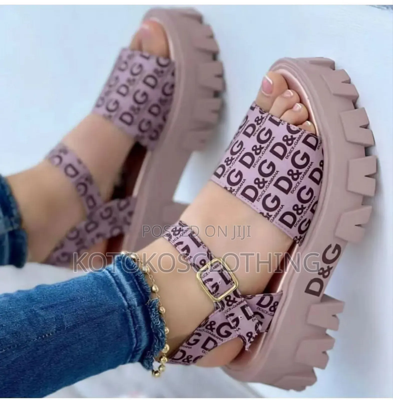 Ladies Stepper Shoe