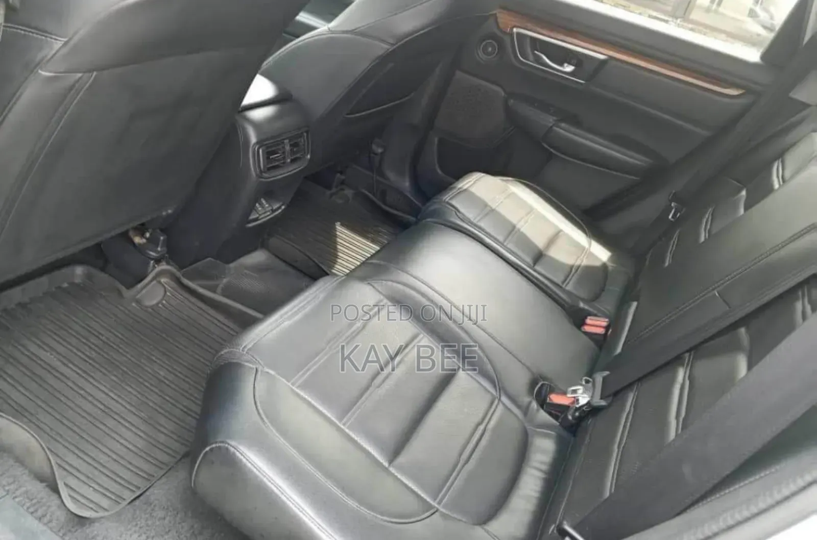 Honda Cr-v for Rent