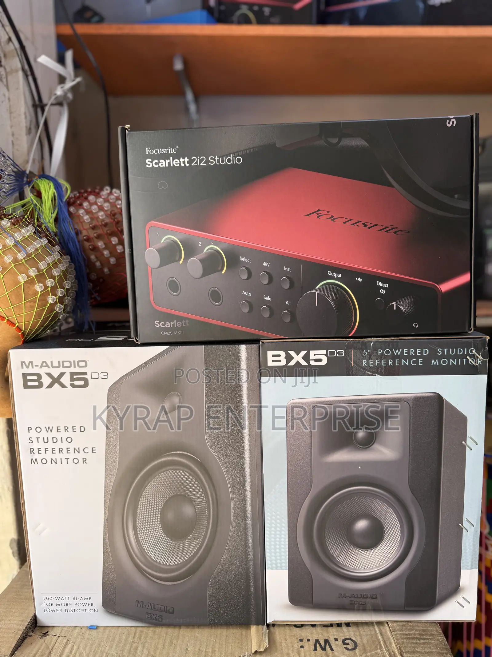 Scarlet 2i2 4th Gen Bundle Studio Set Combo With M Audio
