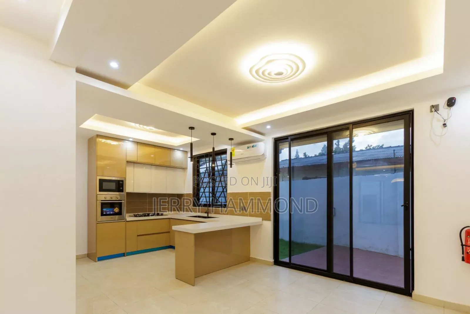 4bdrm House in East Legon In A  for rent
