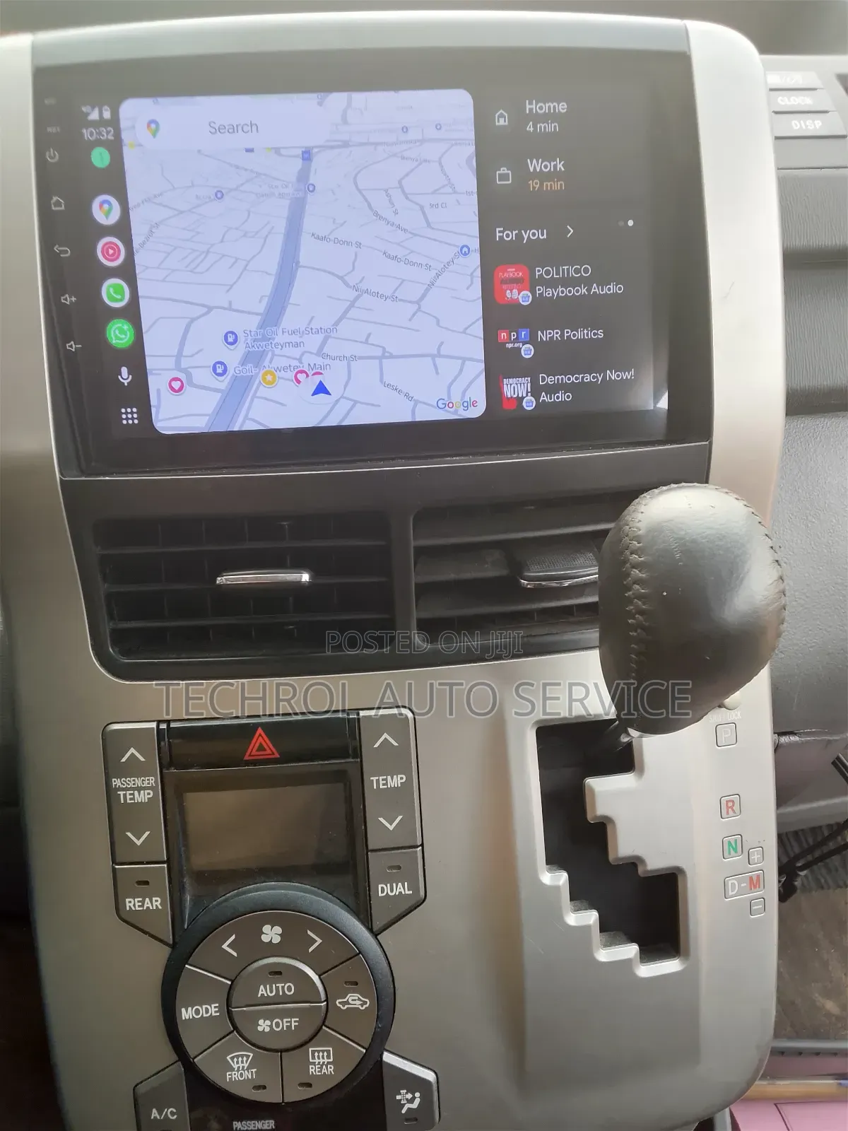 Toyota Voxy or Noah Android and Carplay Radio