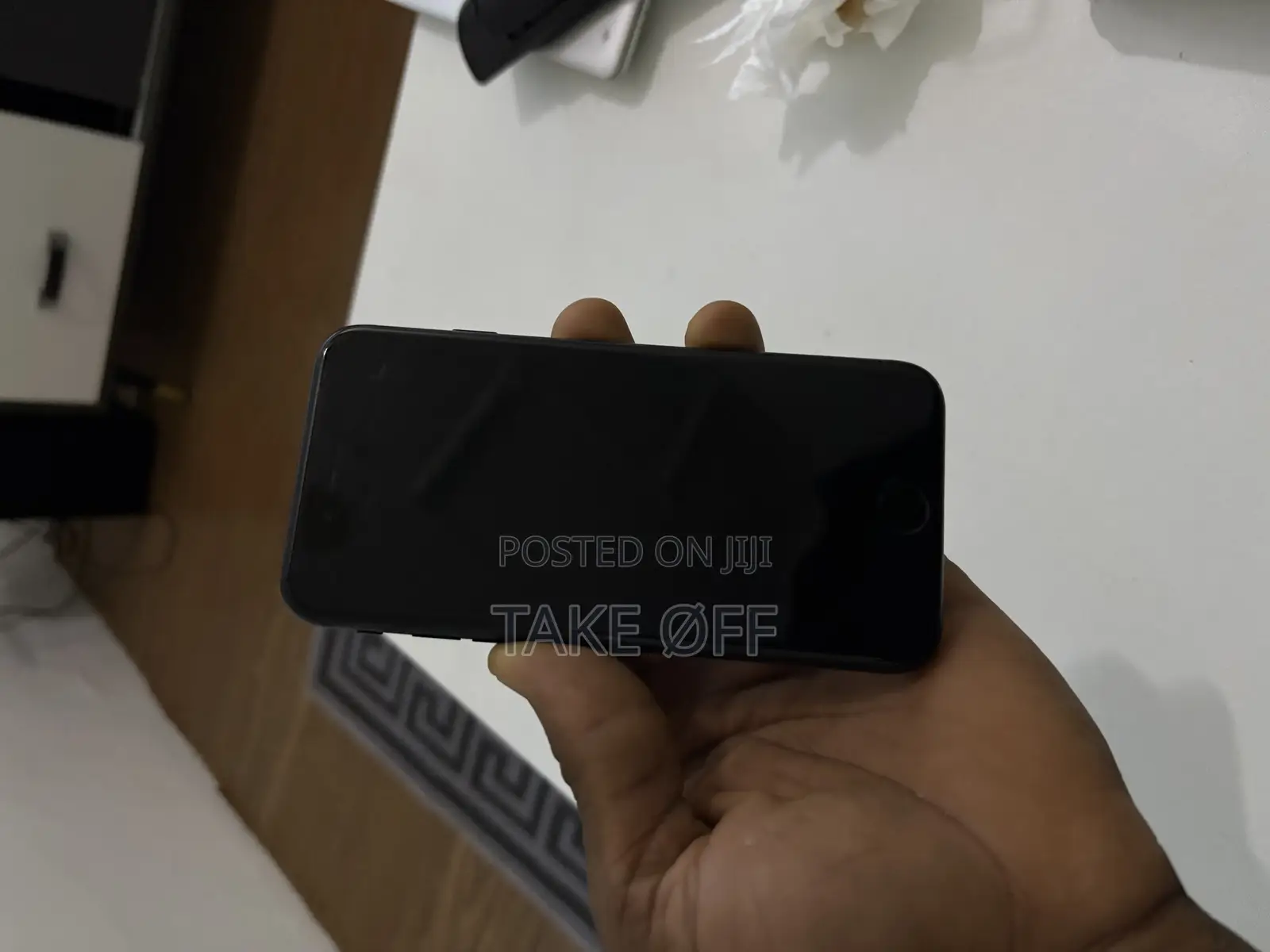 New Apple iPhone SE (2022) 64 GB Gray