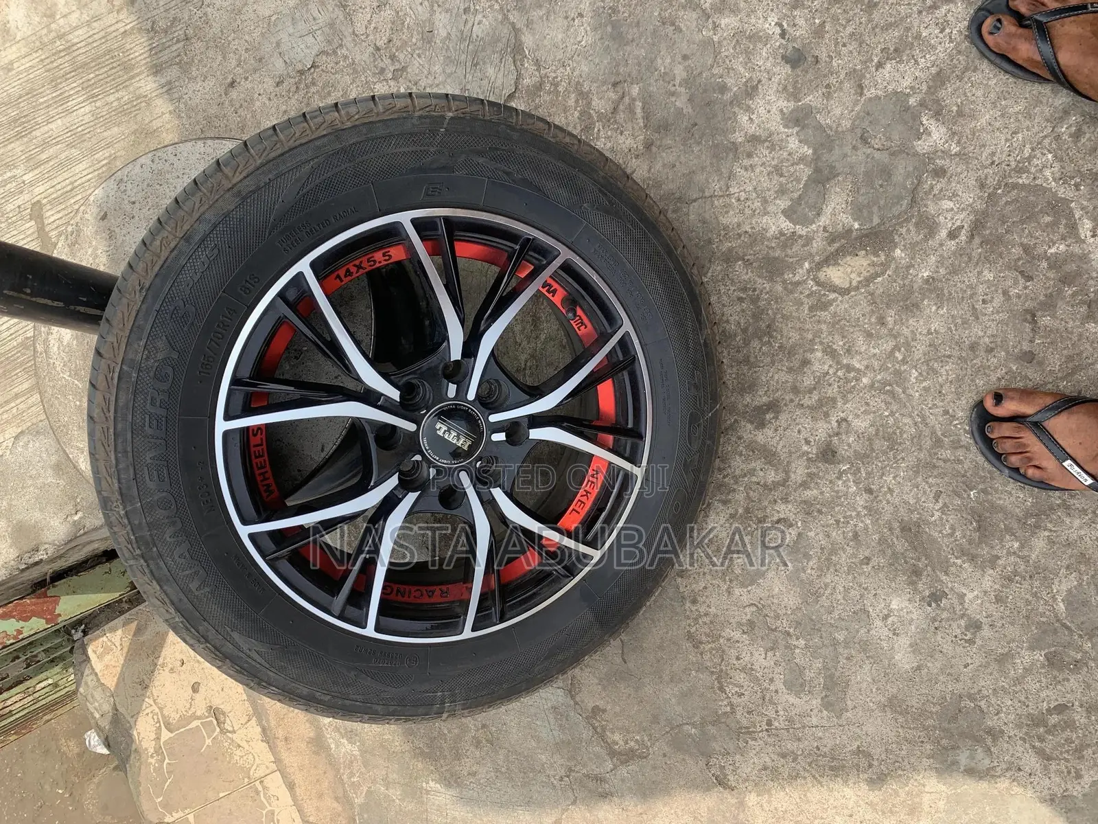 Rim 14 Inches With Tires