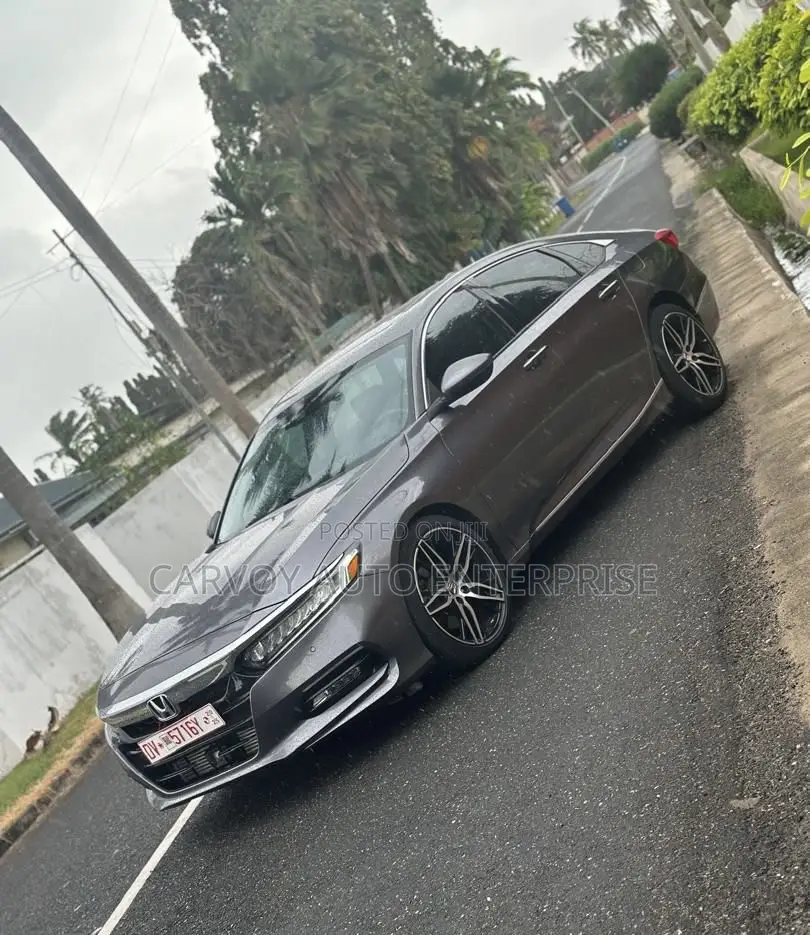 Honda Accord Sport (2.0L 4cyl Turbo 10A) 2019 Gray