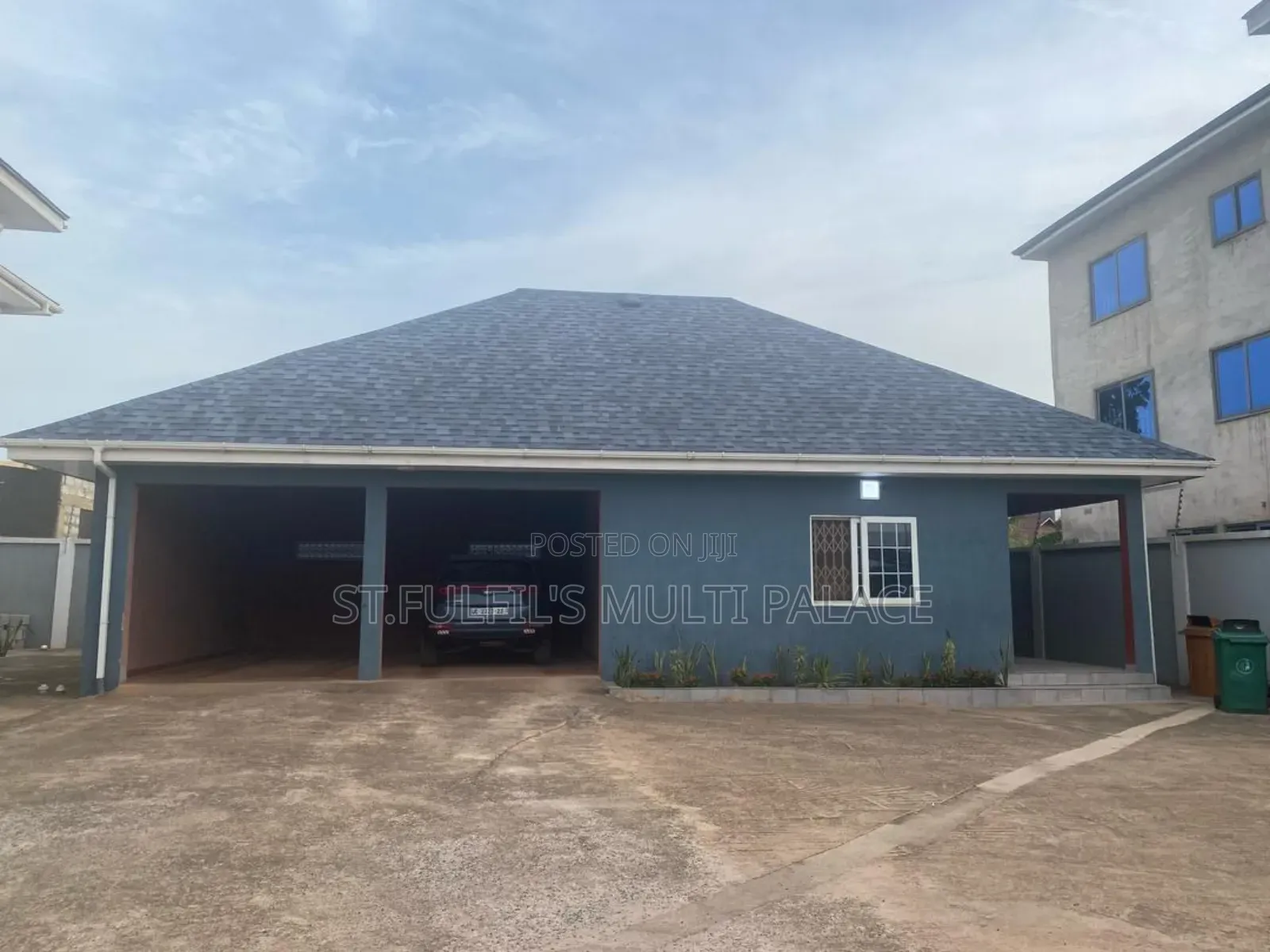 5bdrm House in Oyarifa Aburi, Adenta for sale