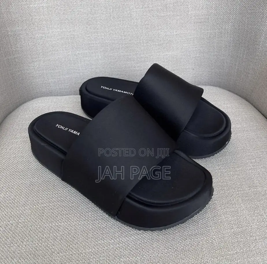 Y-3 Slippers