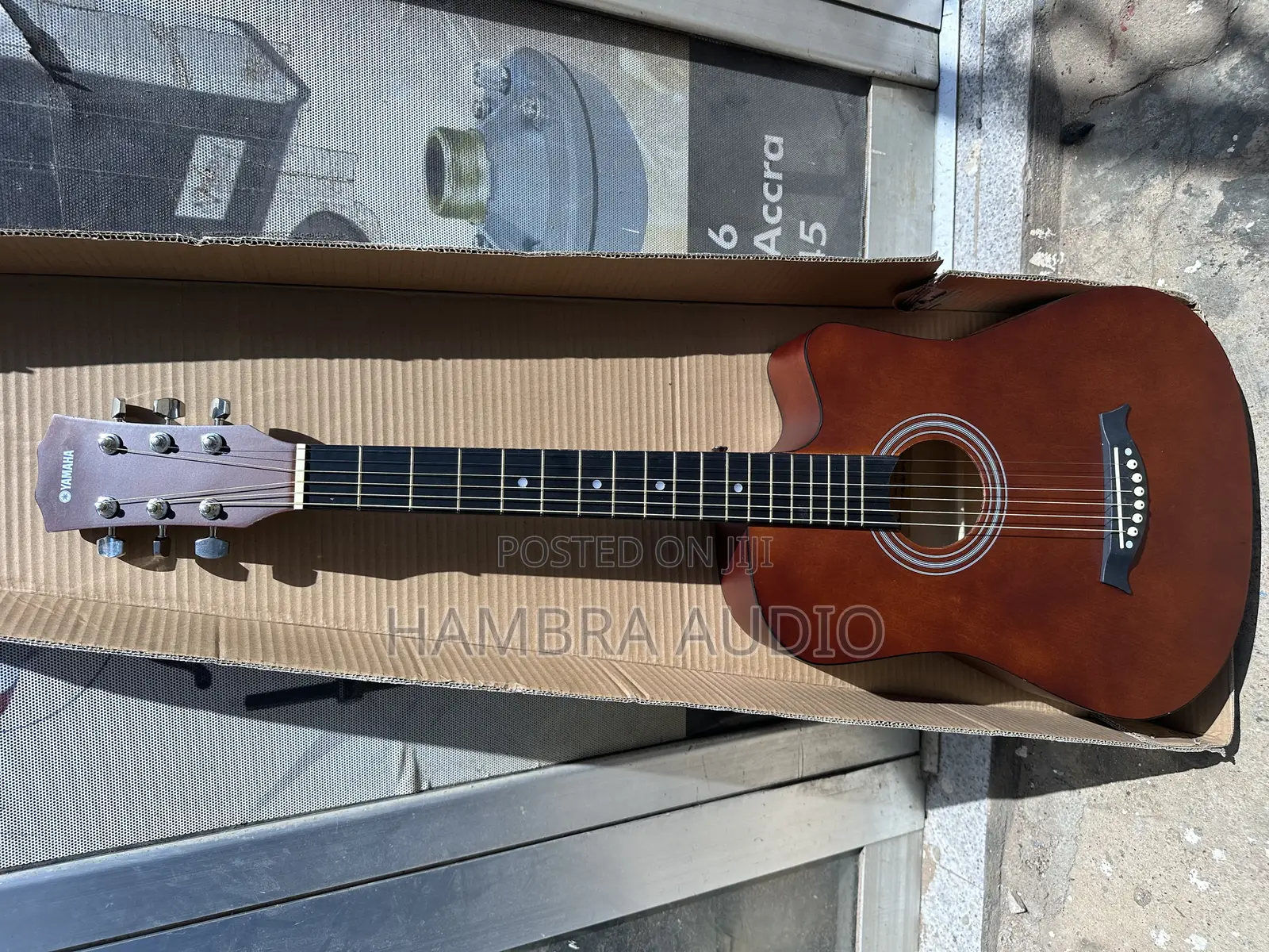 Yamaha Acoustic Guitar