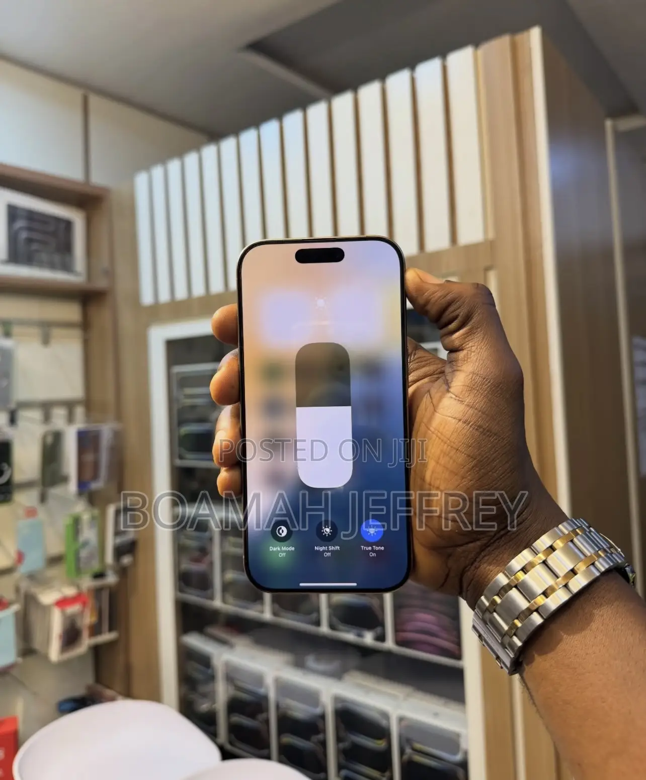 Apple iPhone 16 Pro 256 GB Gold