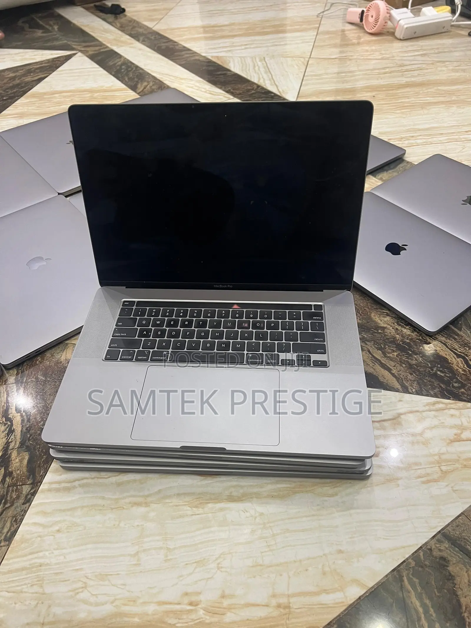 Laptop Apple MacBook Pro 2019 16GB Intel Core i7 SSD 512GB