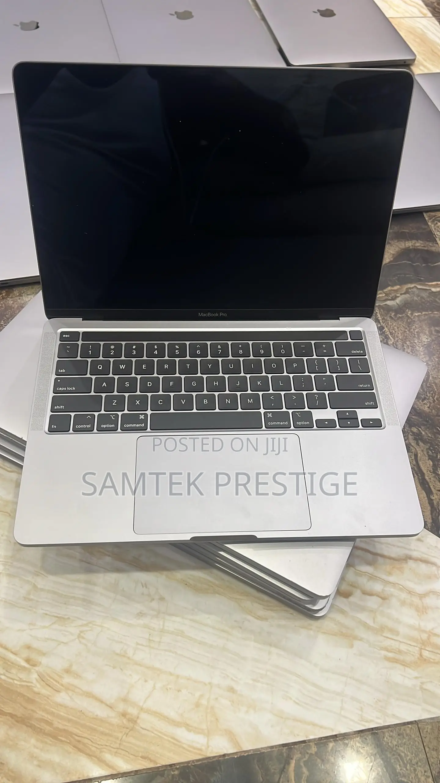 Laptop Apple MacBook Pro 2020 16GB Intel Core I5 SSD 512GB