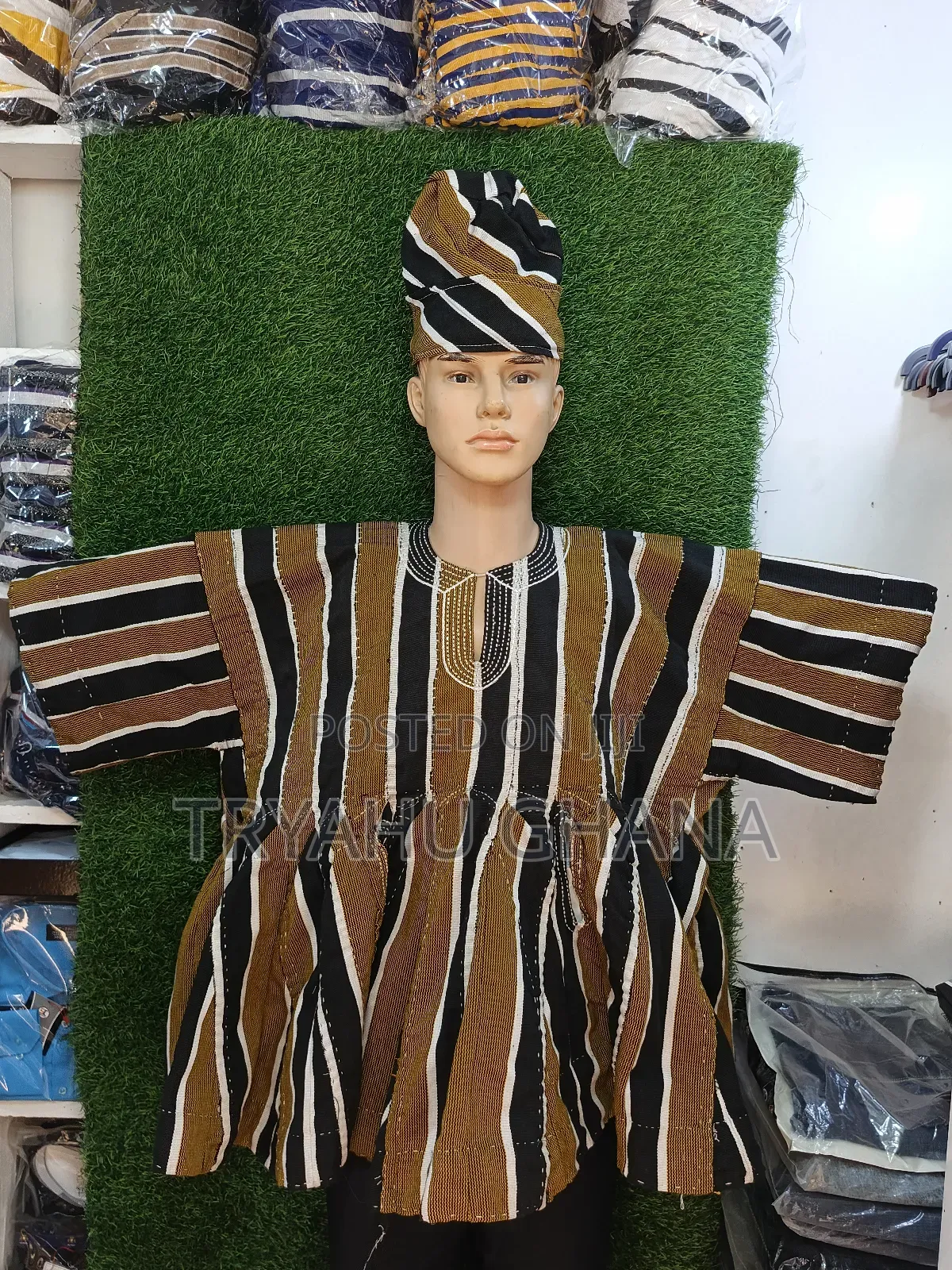 Quality Handwoven Smocks – Authentic Ghanaian Traditional Wear