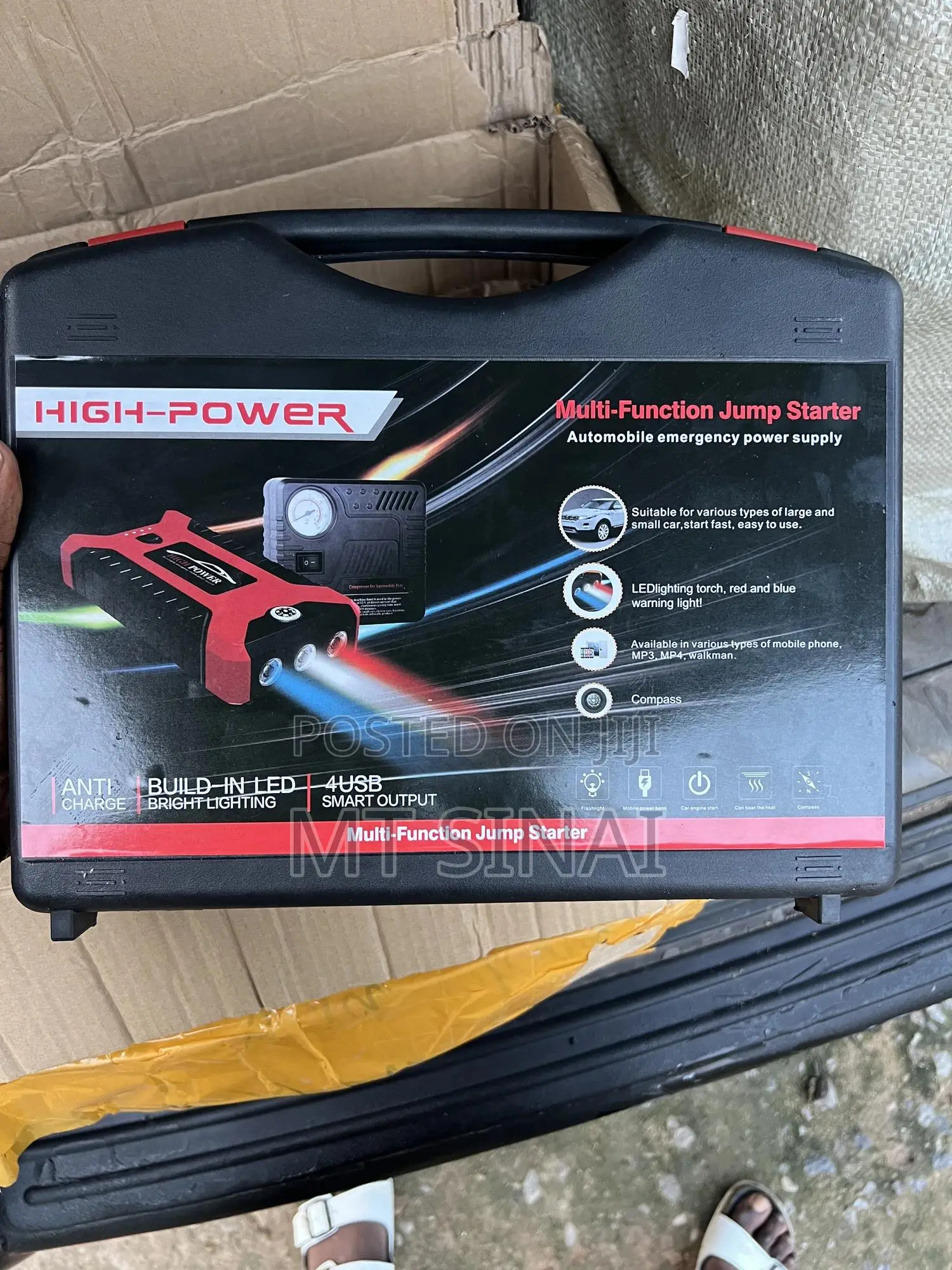 Car Jump Starter With an Extra Car Tyre Pump