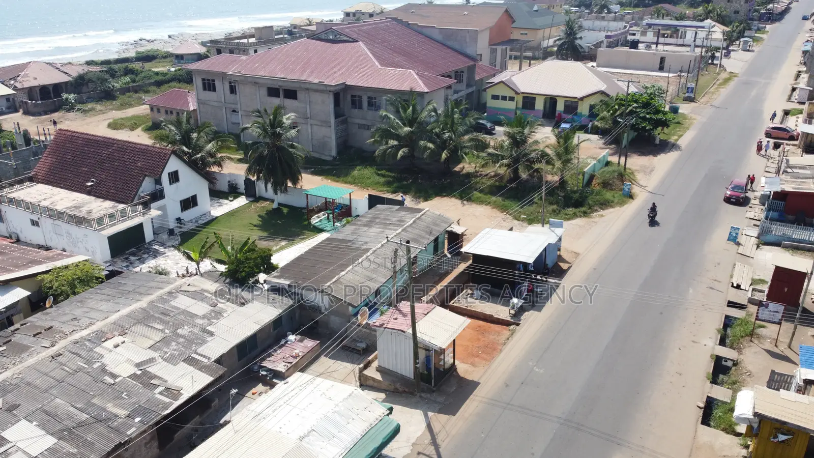 4bdrm House in Nungua Beach, Accra Metropolitan for sale