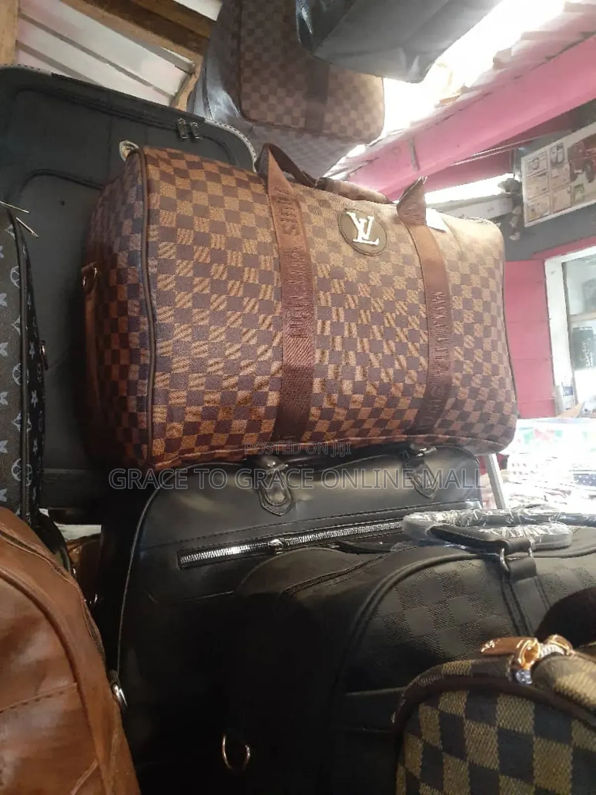 Traveling Bag
